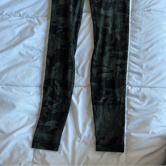 Lululemon High Rise Align Pant 25” - Picture 3 of 5